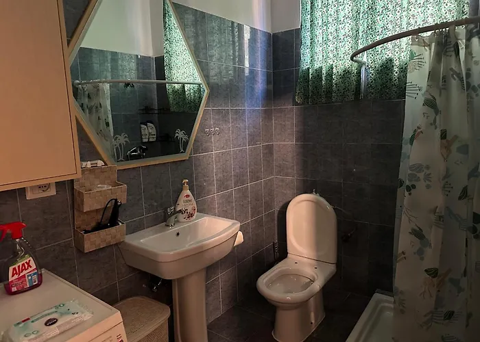 Апартаменты Near The Centre Of Тирана